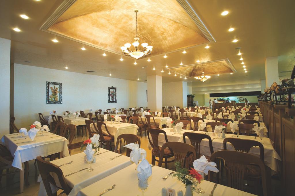 Dit Majestic Beach Resort Sunny Beach Restaurante foto
